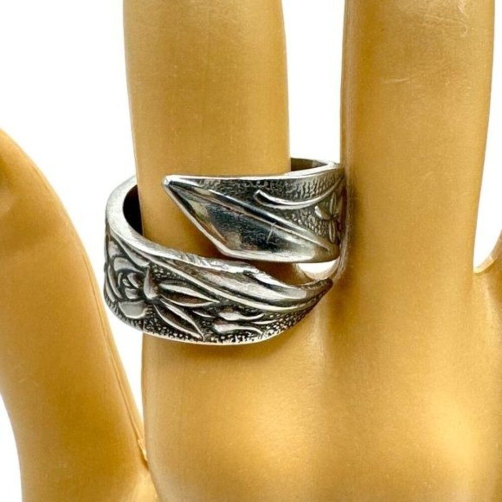 Floral Roses Artisan Ring - Upcycled Silverware - Japan National Stainless Sz 7 - Picture 3 of 15